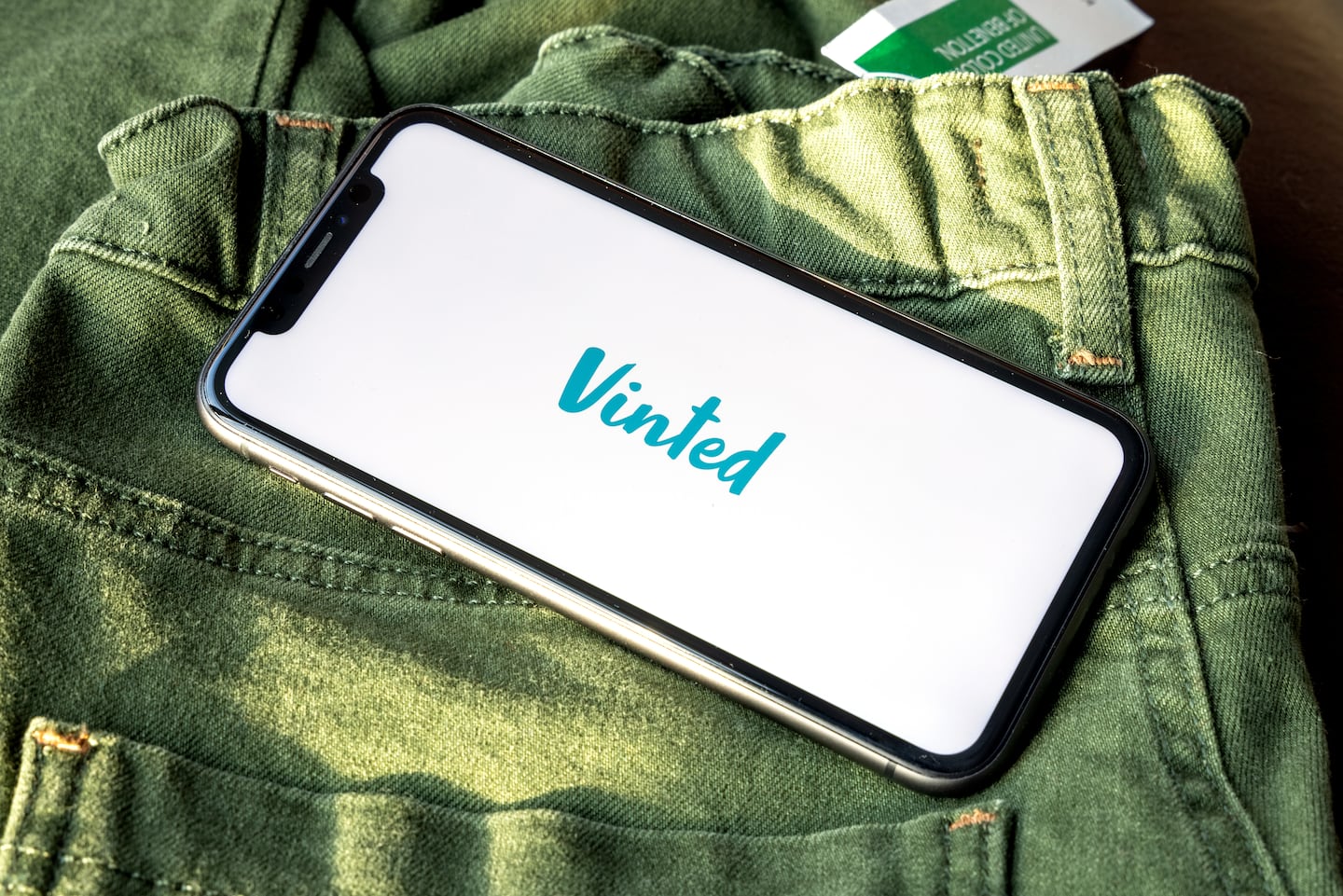 Vinted app. Shutterstock.