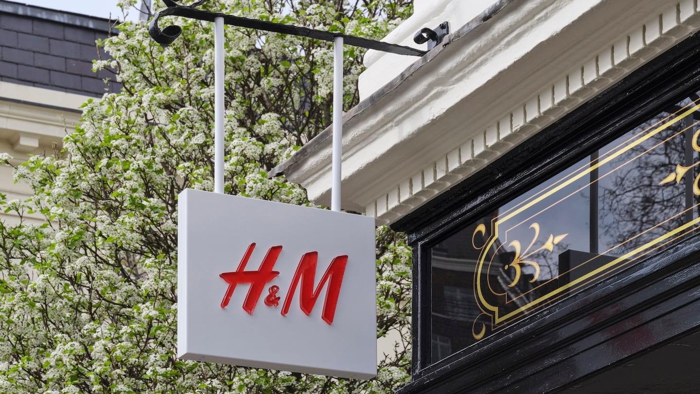 H&M logo on store